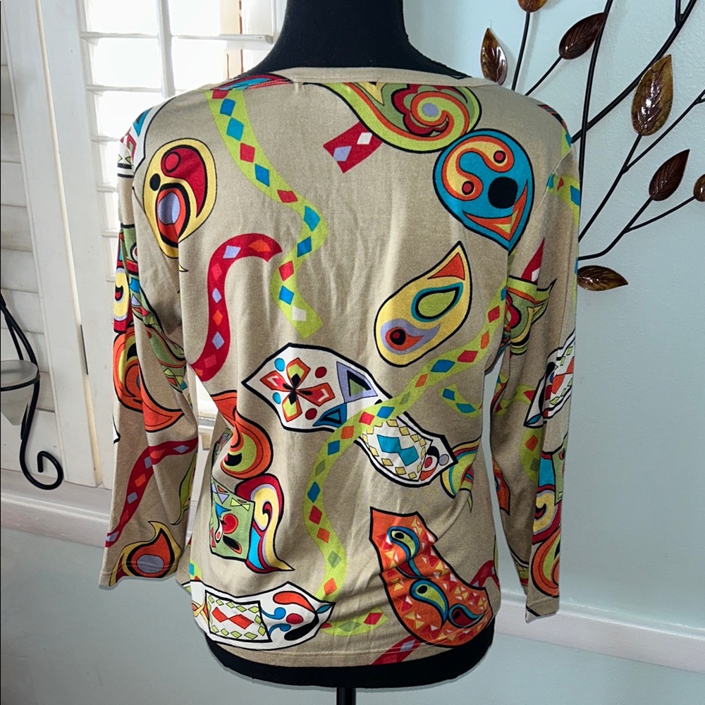 Acorn Silk Cotton Blend Top with Multicolor Design - Picture 5 of 5